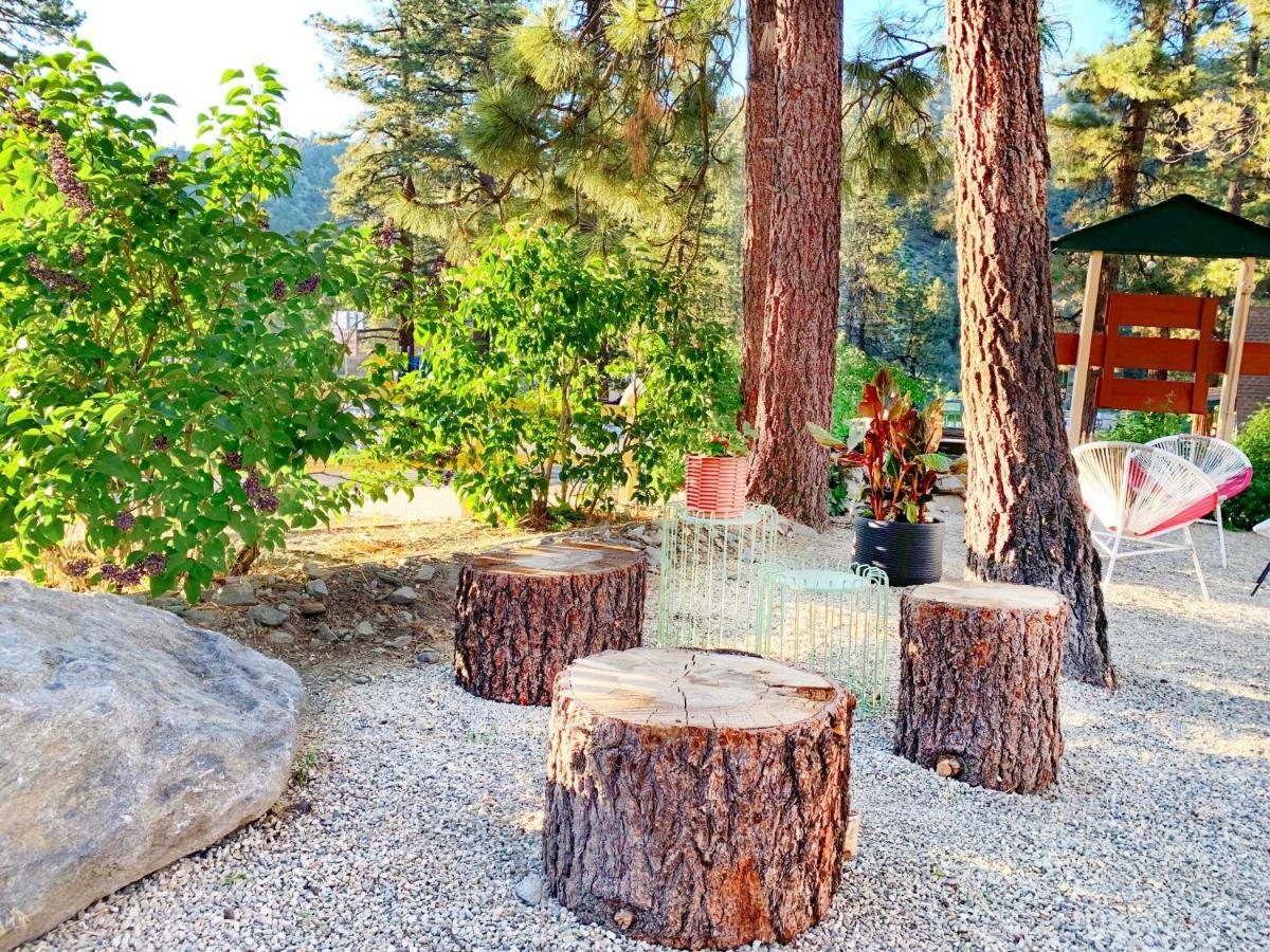 Grand Pine Cabins Wrightwood Exterior foto